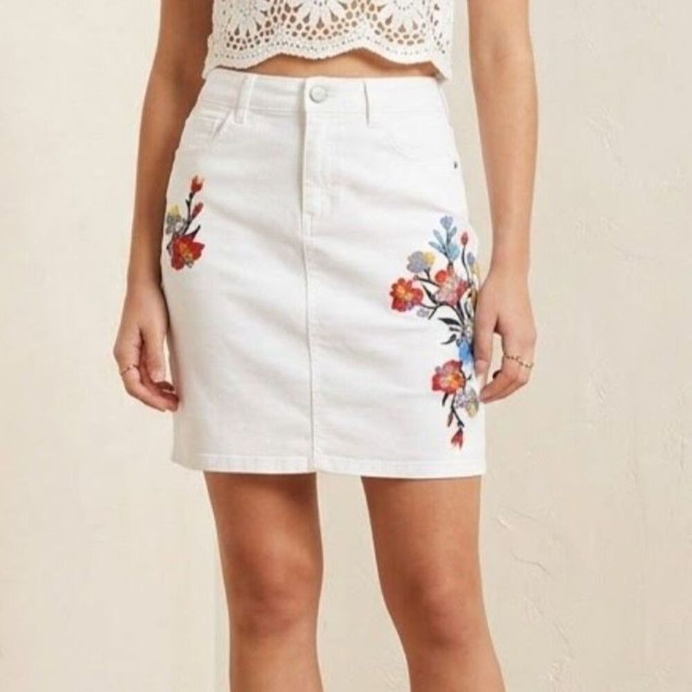Oak & Poppy M White Floral Embroidered White Stretch Denim Summer Skirt y2k